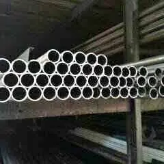 Caño estructural 1 1/8 o 28,57 x 0.9 mm Barra 6 metros Unica medida disponible a la venta