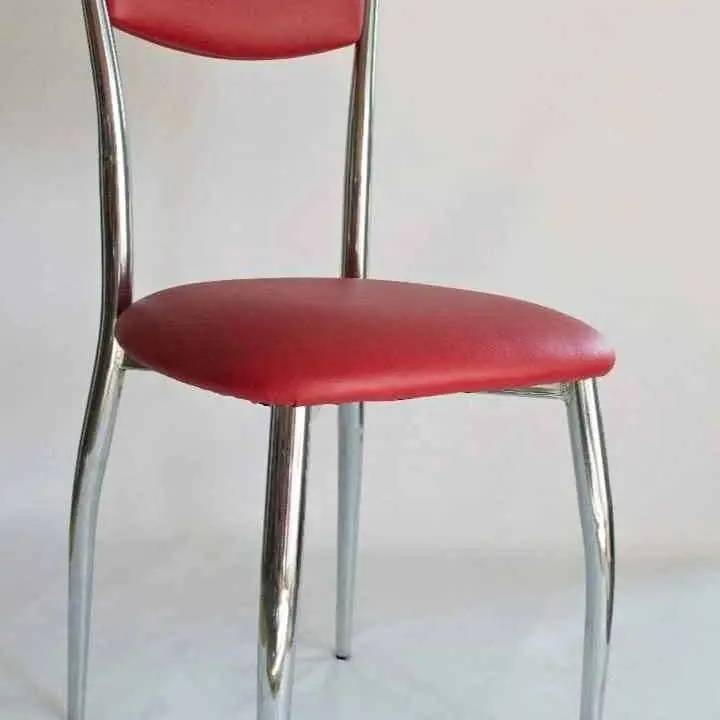 Silla de diseño conificada