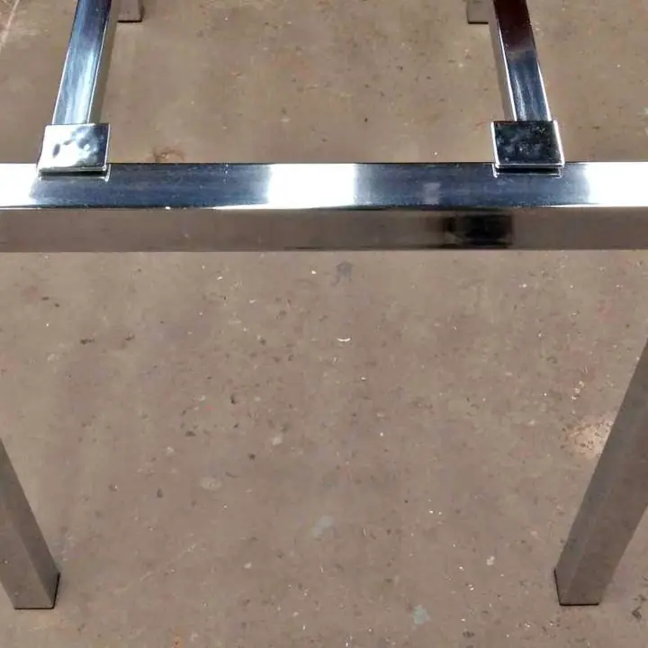 Mesa perfil cuadrado desarmable