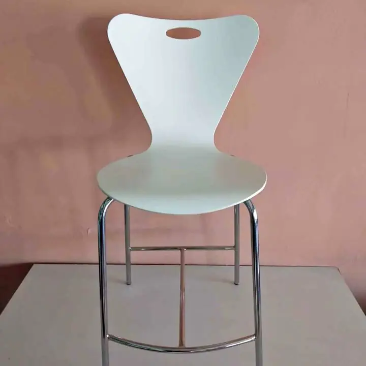 Banqueta silla alta Jacobsen