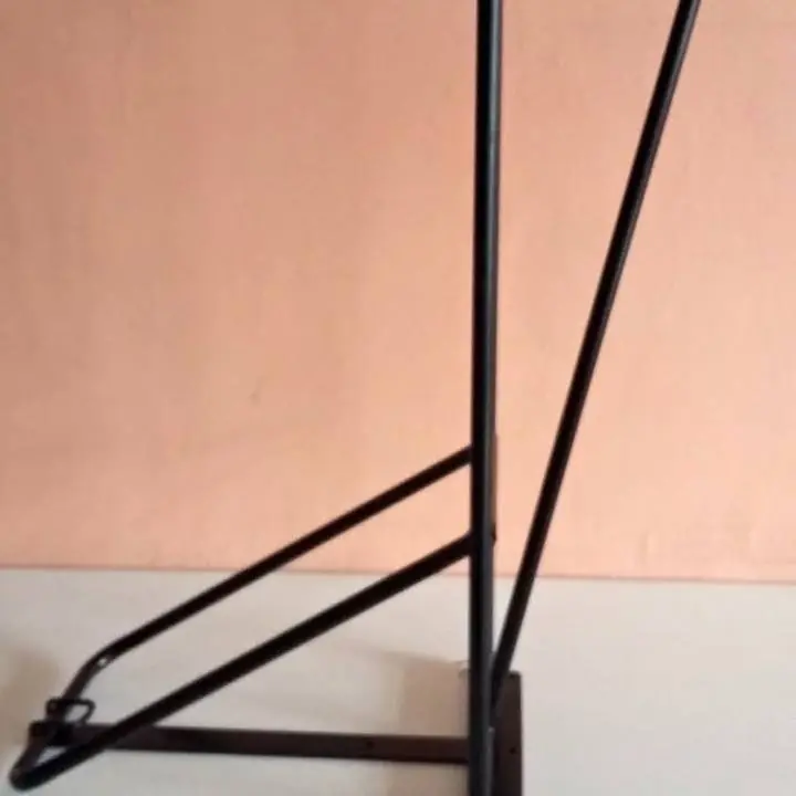 Monturero de pared plegable