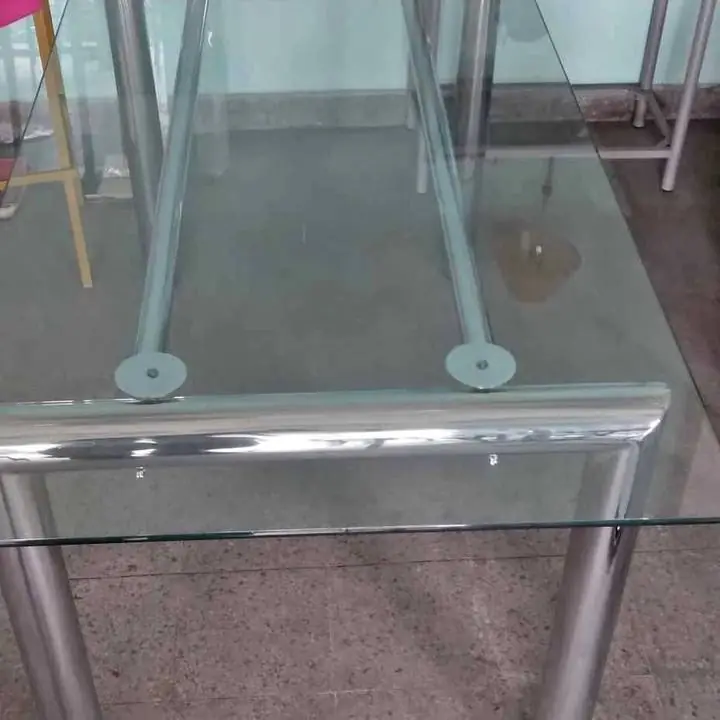 Mesa tapa de vidrio
