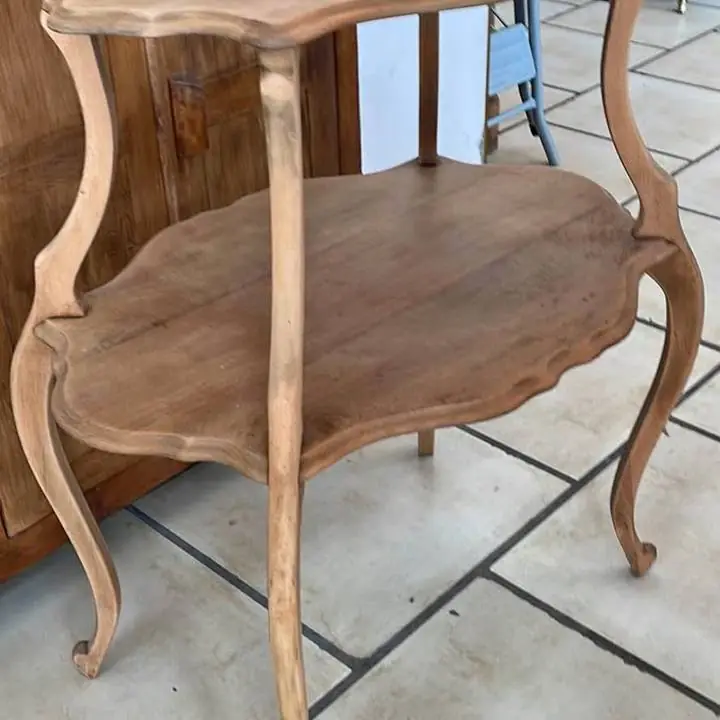 Mesa antigua Visalia valor $150,000 WhatsApp