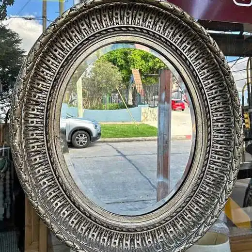 Espejo antiguo estilo inglés video biselado valor $250,000 más datos en la foto