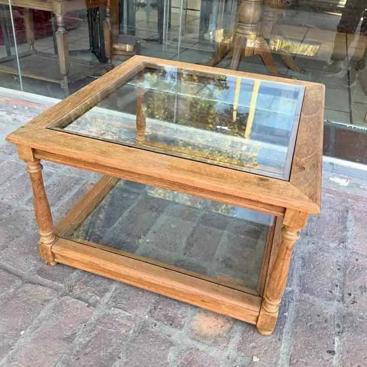 Mesa de frente de sofá antigua lavada valor $150,000 más datos en las fotos