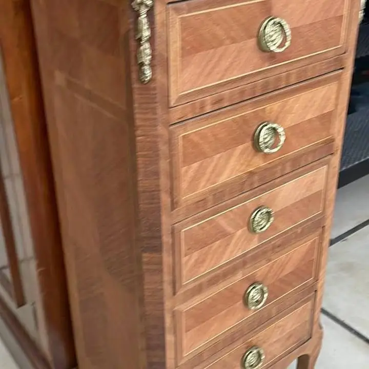 Cajonera chifonier antigua mármol sano tiradores de bronce valor 450,000 WhatsApp