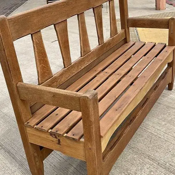 Sillón antiguo de roble lavado $300.000 WhatsApp