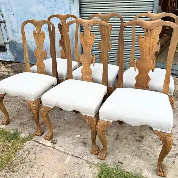 6 Sillas antiguas estilo Chipendale valor $500,000 ￼ más datos en las fotos