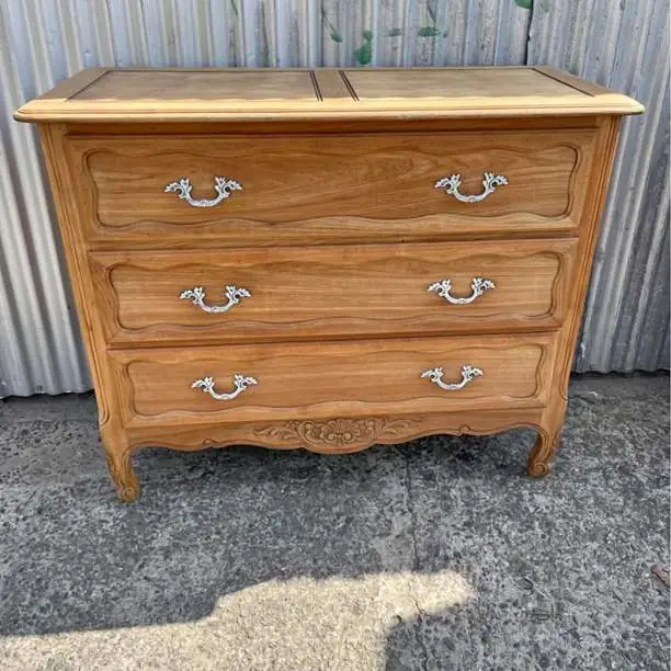 Comoda antigua estilo provenzal intervenida valor $480.000 WhatsApp