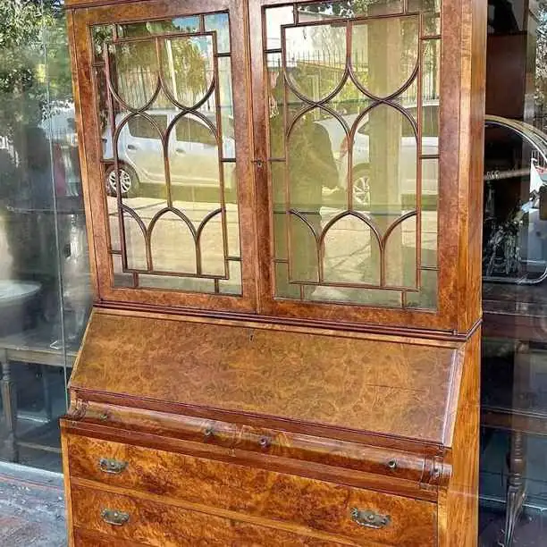 Secreter antiguo estilo inglés más datos en la Fotos $600.000