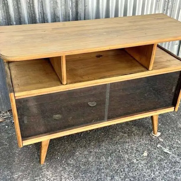 Mueble escandinavo antiguo más datos en la Fotos valor $300.000
