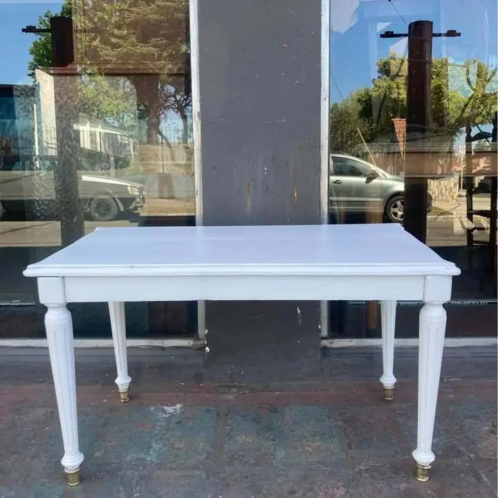 Mesa ratona estilo francés