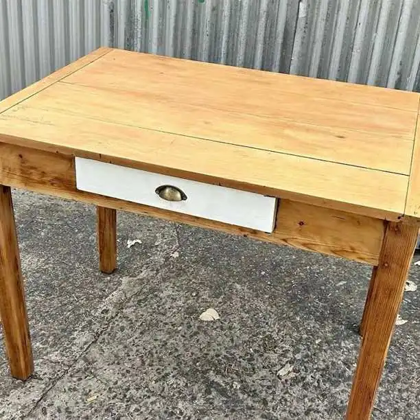Mesa antigua de campo valor $250.000