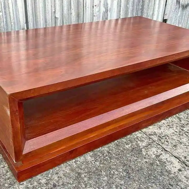 Mesa Ratona estilo inglés valor $170,000 Más datos en la Fotos