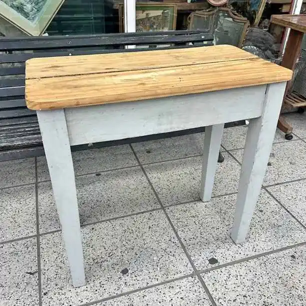 Mesa antigua de campo valor $100,000 medidas y más datos en la Fotos