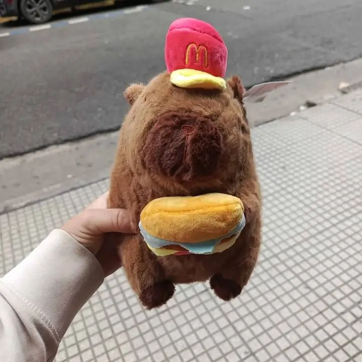 Peluche capibara de mc