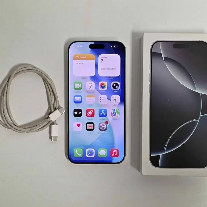 iPhone 16 Pro Max de 256 GB 92% bat en caja color blanco esim
