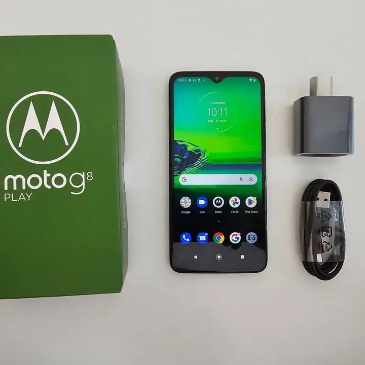 Moto g8 play 32gb + caja y cargador + cable