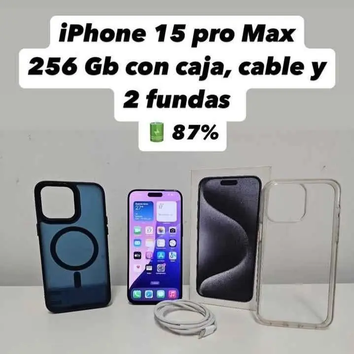 iPhone 15 pro Max 256 Gb con caja, cable y 2 fundas 87