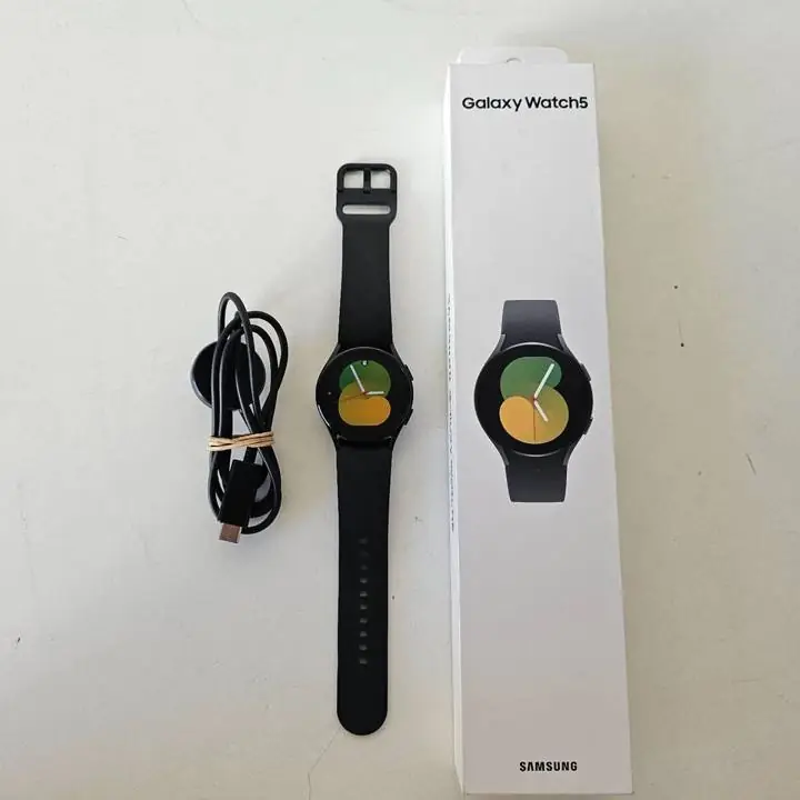 Samsung galaxy watch 5 40mm + cable y caja