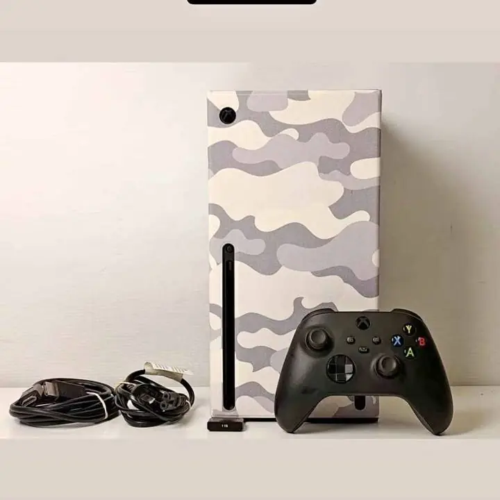 Xbox SERIES X itb con lectora con control, power, hdmi, tarjeta disco de Itb Seagate y funda