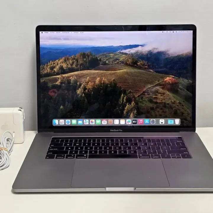 MacBook pro touchbar 2019 15" i9 500gb 16gb ram + cargador