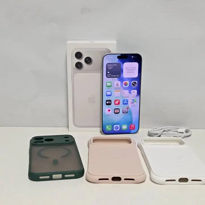iPhone 17 pro max bat 100% 16 ciclos 512gb + cable y funda