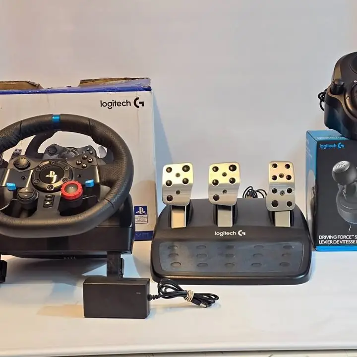 Volante pedalera G29 Logitech + palanca de cambios