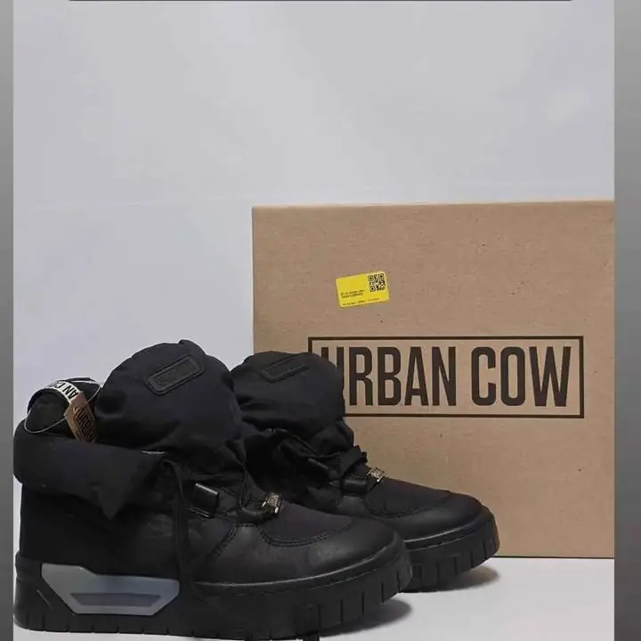 Zapatilla Botita urban cow mujer lisa talla 38
