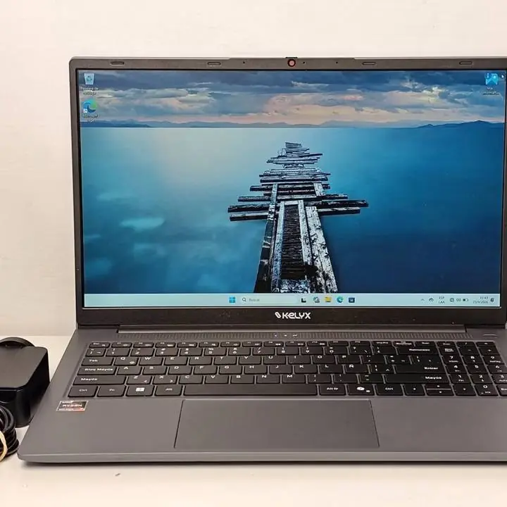 Notebook kelyx Ryzen 7 5825u 16gb RAM 512gb SSD 15.6 w11 Home negro