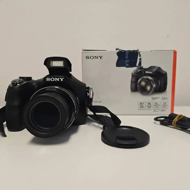 Cámara Sony h300 + caja