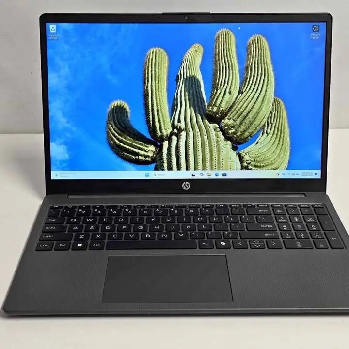 Notebook Hp 255R G10 Ryzen 7 7735U 16gb ram 500gb SSD + cargador