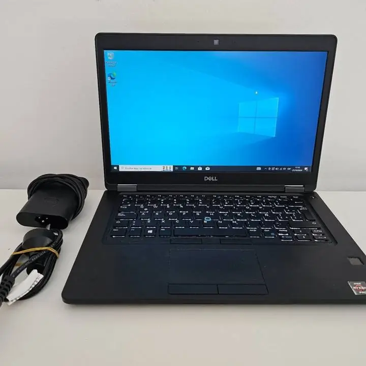 Notebook Dell 5495 Ryzen 3 pro 256gb SSD 8gb ram ddr 4 + cargador