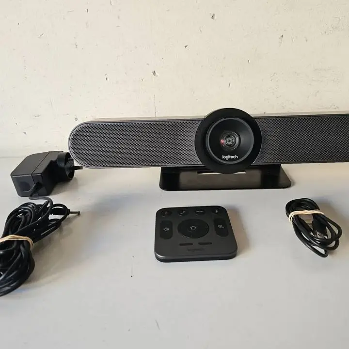 Camara lógitech meetup 4k + control + cables