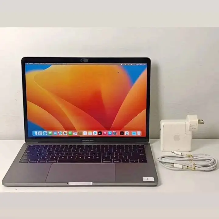 MacBook Pro 2017 13,3"" i5 2.3GHz/ 16GB/256GB / cargador/caja