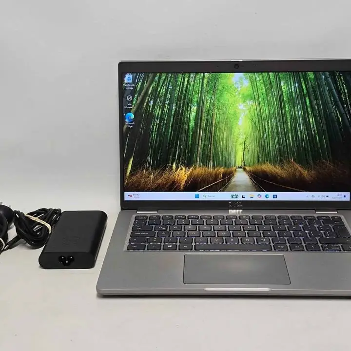 Notebook Dell Latitude 14 inch intel core i7 11th gen 32 gb de ram 256 gb + cargador bat 37%