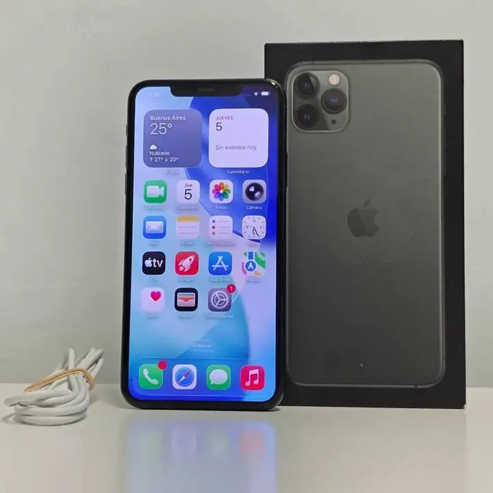 iPhone 11 pro max 256gb 74% + cable y caja y cargador