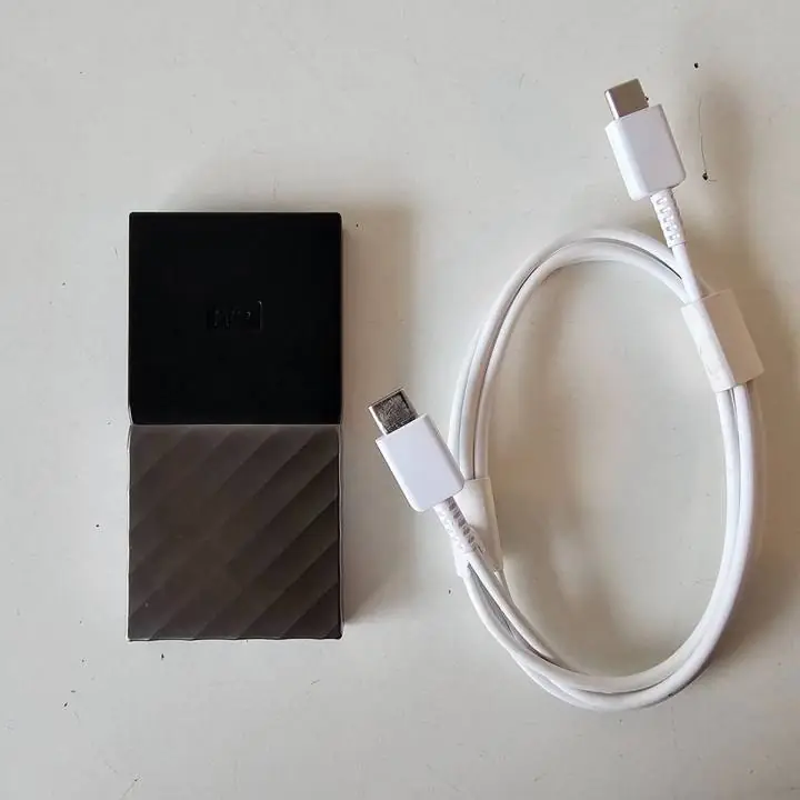 Disco solido 1tb SSD western digital My pasaporte + cable