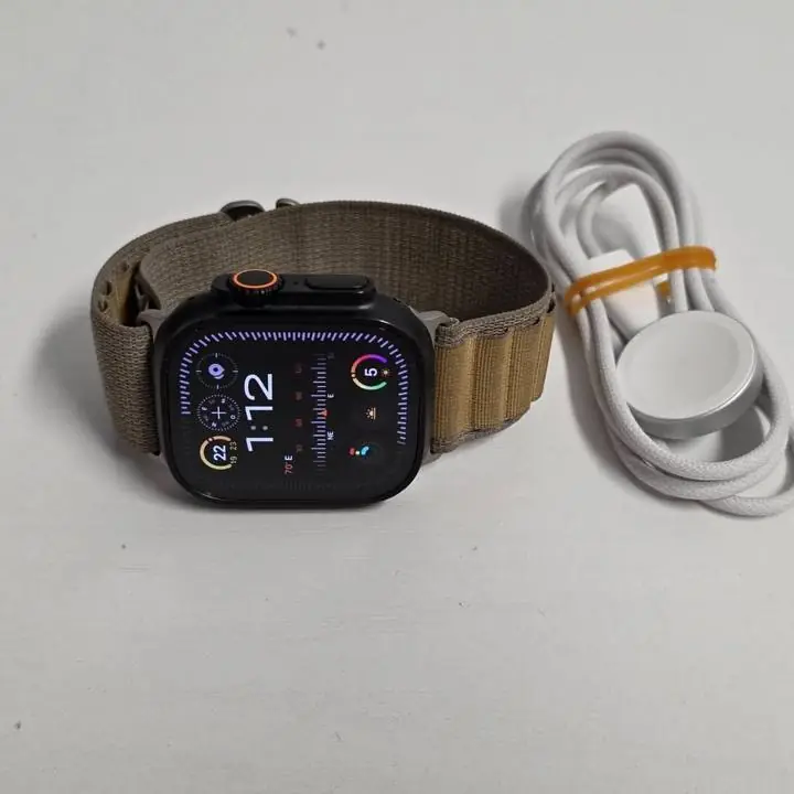 Apple watch ultra 2 49mm lte + cable