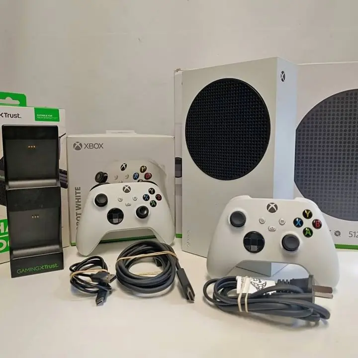 Xbox Series S controles cargador cables caja