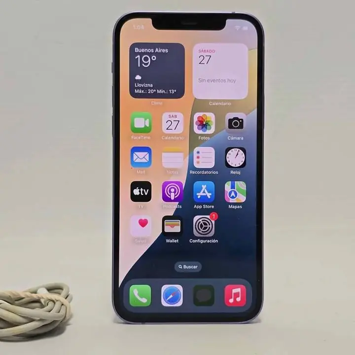Celular iPhone 12 256GB con cable color violeta 79% bat