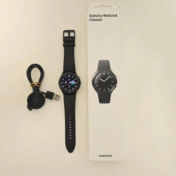 Samsung watch 4 Classic 42mm + caja y cable