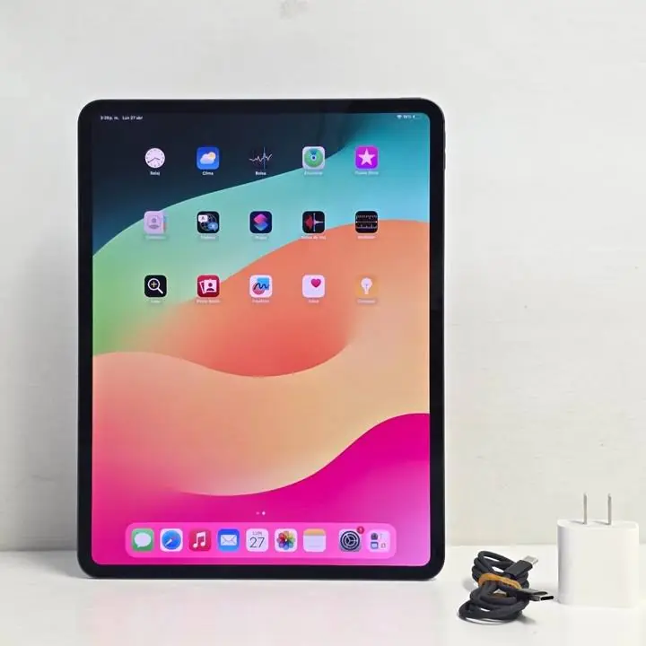 iPad pro 13 M4 512gb batería 100% 0 ciclos + apple pencil y cargador