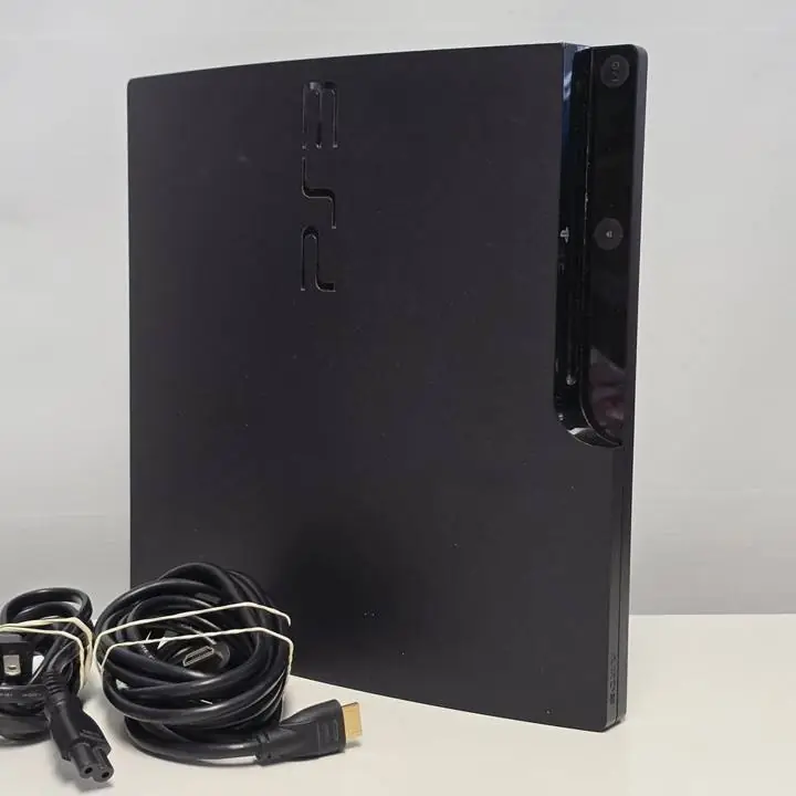 PlayStation 3 Slim + cables
