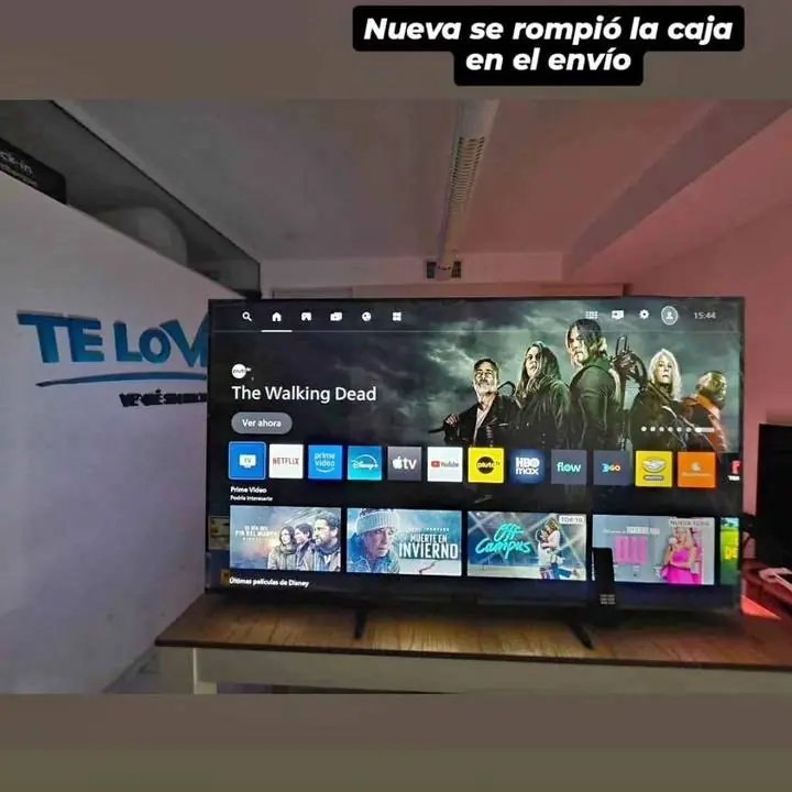 Smart tv 65PUD8100/77 con patas y control remoto