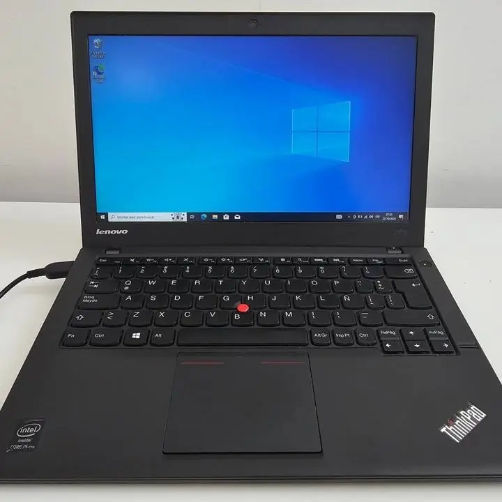 Notebook Lenovo x240 i5 4gen vpro 8gb ram 512gb hdd + cargador