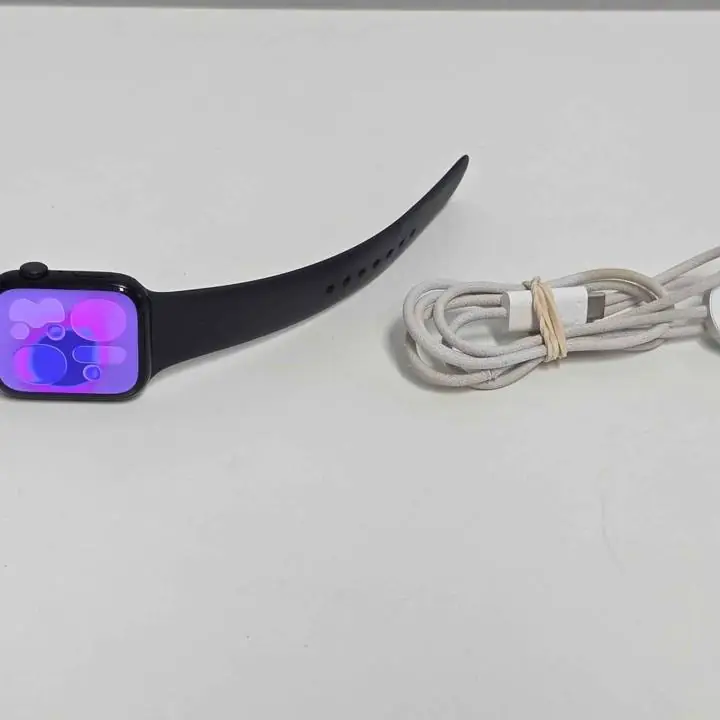 Apple watch serie 9 45mm bat 98% + base de carga
