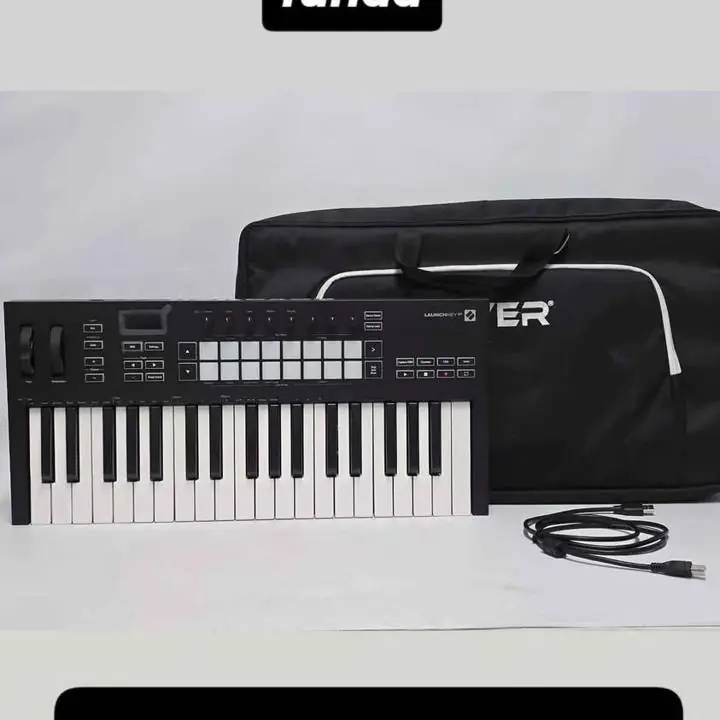 Sintetizador Midi Launch key 37 con cable usb y funda
