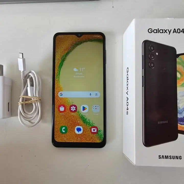 Samsung galaxy a04s 64gb + caja