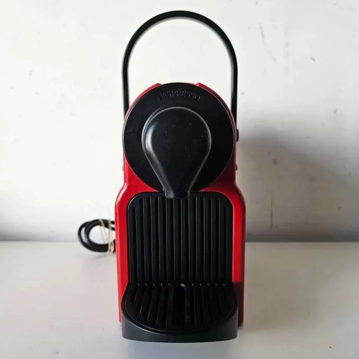 Cafetera Nespresso c40